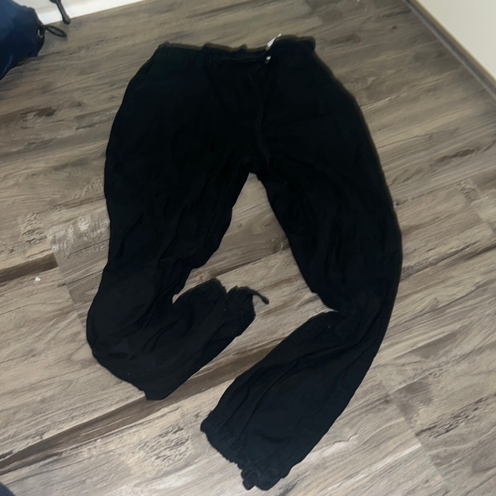 Ultra high- rise black Hollister joggers with cinch and tie waist and ankles